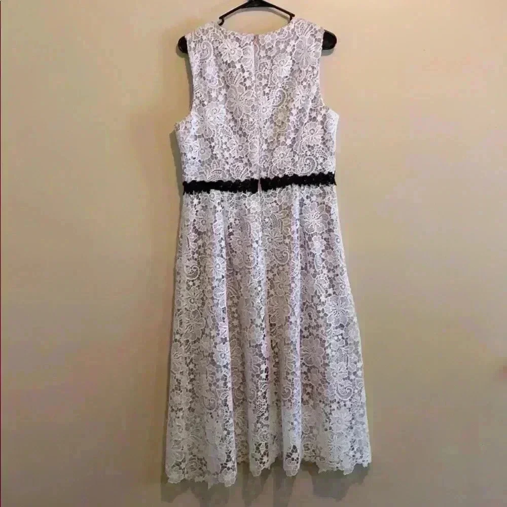 Donna Morgan Lace Dress